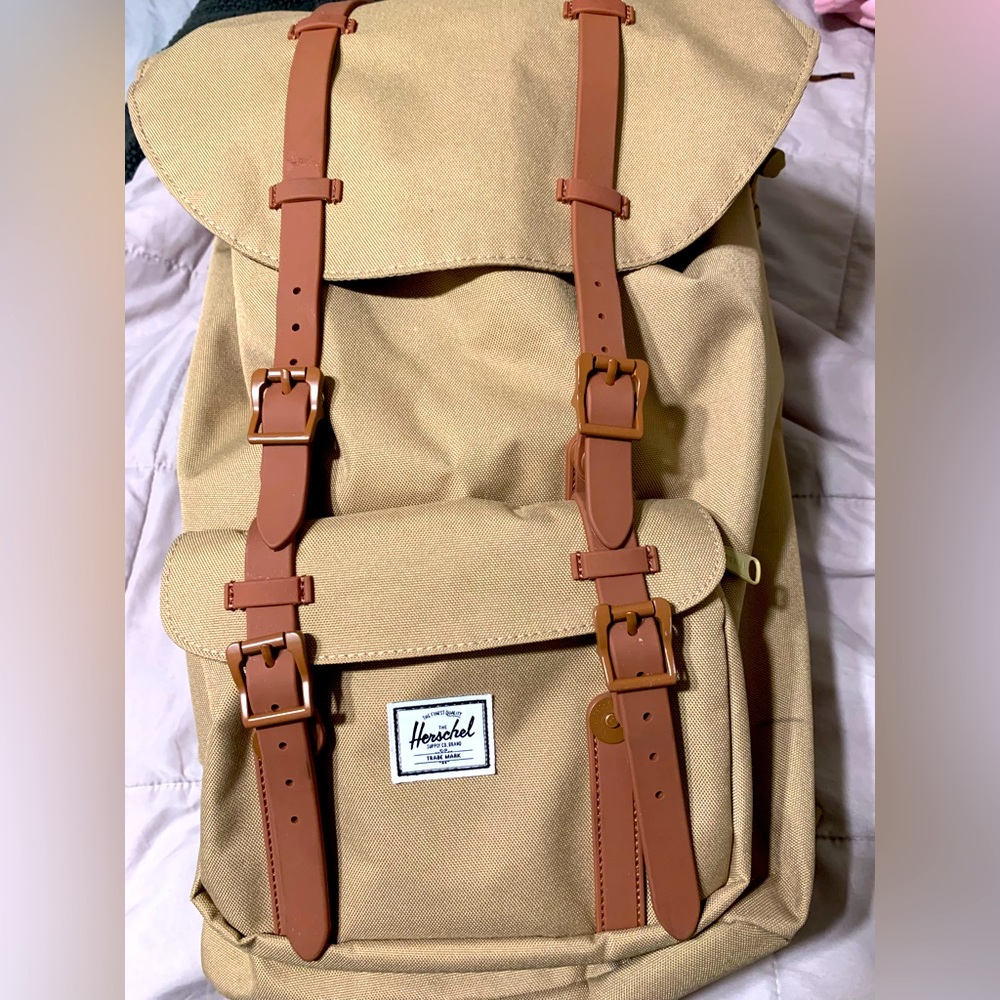 Herschel large backpack NWOT
